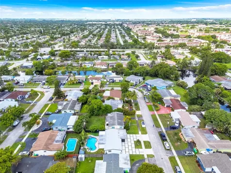 8640 NW 26th Place Sunrise FL 33322