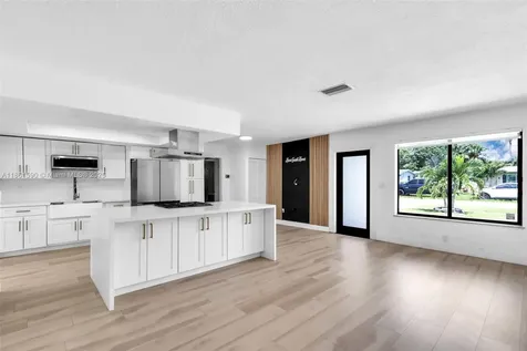 8640 NW 26th Place Sunrise FL 33322