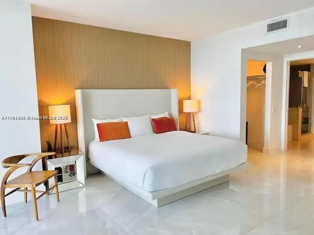 4111 S Ocean Drive Hollywood FL 33019