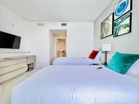 4111 S Ocean Drive Hollywood FL 33019