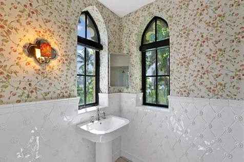 1840 S Bayshore Lane Miami FL 33133