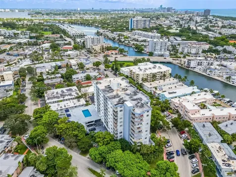 6900 Bay Drive Miami Beach FL 33141