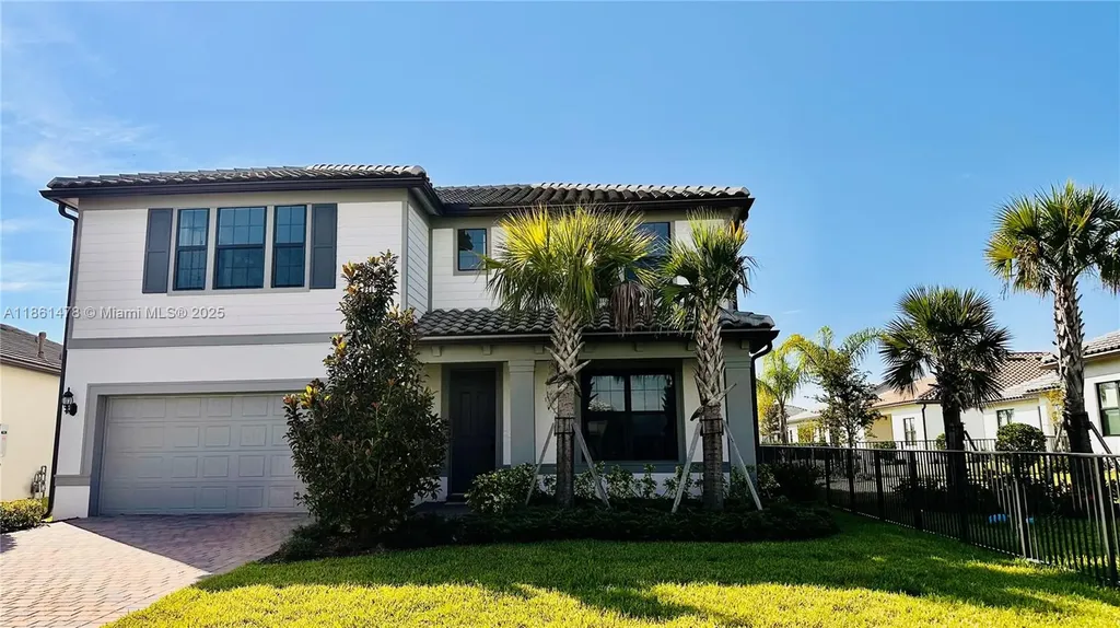 427 SE Vallarta Drive Port St. Lucie FL 34984