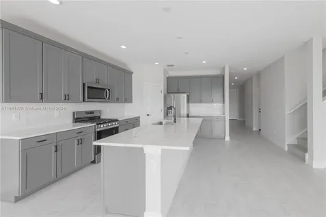 427 SE Vallarta Drive Port St. Lucie FL 34984