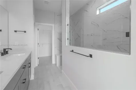 427 SE Vallarta Drive Port St. Lucie FL 34984