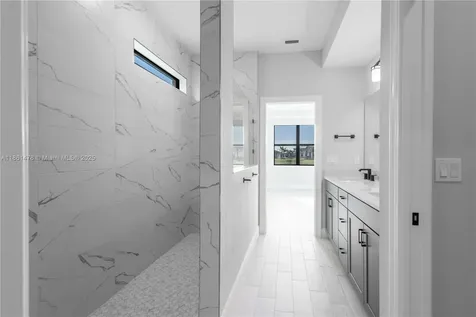 427 SE Vallarta Drive Port St. Lucie FL 34984