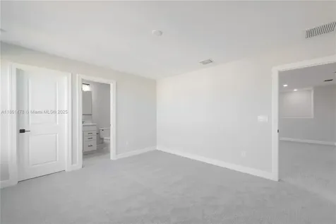 427 SE Vallarta Drive Port St. Lucie FL 34984