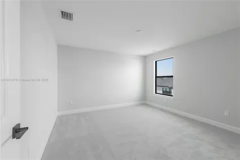427 SE Vallarta Drive Port St. Lucie FL 34984