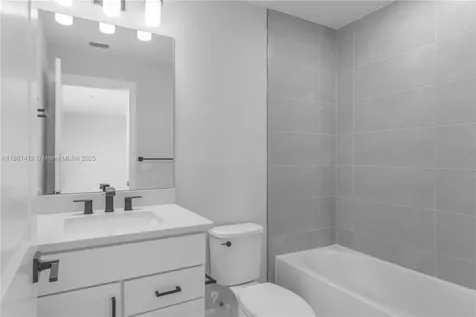 427 SE Vallarta Drive Port St. Lucie FL 34984