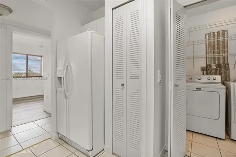 9340 Fontainebleau Boulevard Miami FL 33172