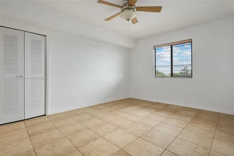 9340 Fontainebleau Boulevard Miami FL 33172