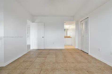 9340 Fontainebleau Boulevard Miami FL 33172