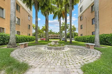 9340 Fontainebleau Boulevard Miami FL 33172