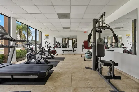 9340 Fontainebleau Boulevard Miami FL 33172