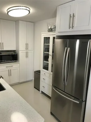 466 Normandy J Delray Beach FL 33484