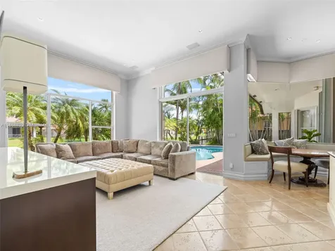 10915 NW 2nd Street Plantation FL 33324