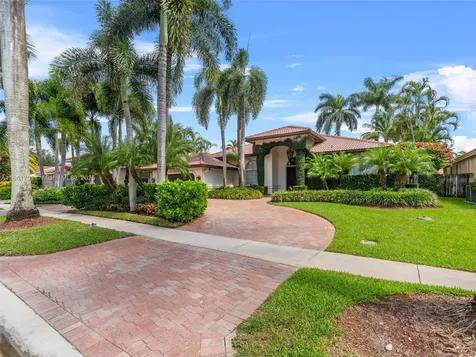 10915 NW 2nd Street Plantation FL 33324