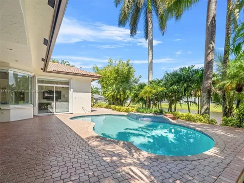 10915 NW 2nd Street Plantation FL 33324