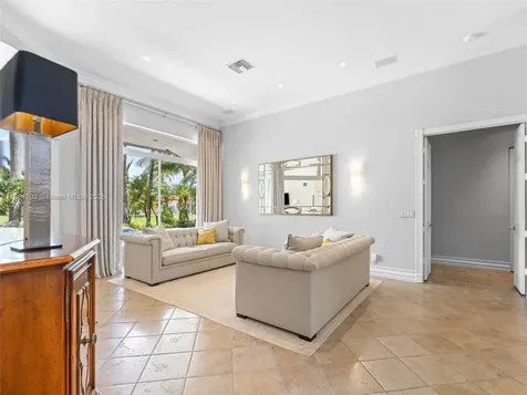 10915 NW 2nd Street Plantation FL 33324