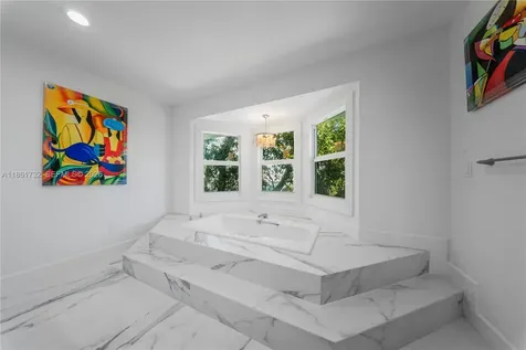316 N Drive Islamorada FL 33036