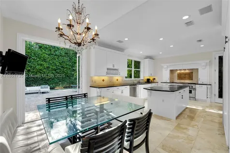 5100 SW 86th Street Miami FL 33143