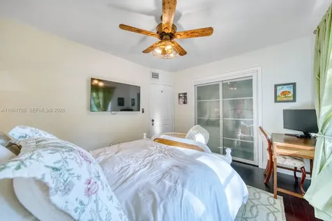 5640 SW 78th Street Miami FL 33143
