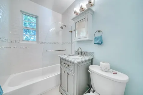 5640 SW 78th Street Miami FL 33143