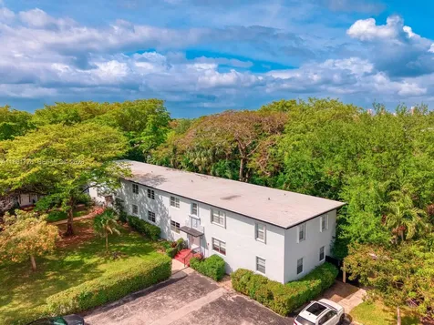5640 SW 78th Street Miami FL 33143
