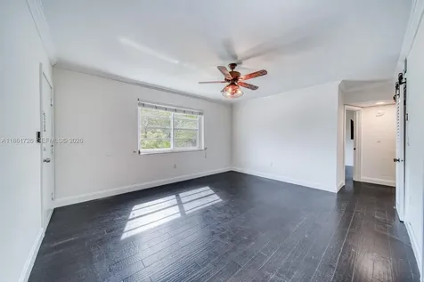 5640 SW 78th Street Miami FL 33143
