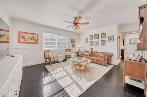 5640 SW 78th Street Miami FL 33143