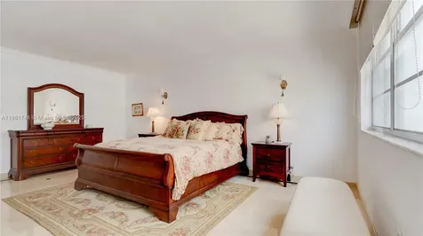 5640 Collins Avenue Miami Beach FL 33140