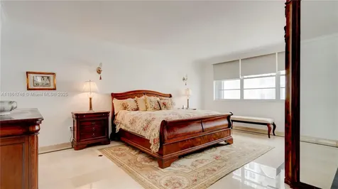 5640 Collins Avenue Miami Beach FL 33140