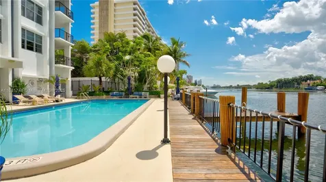 5640 Collins Avenue Miami Beach FL 33140