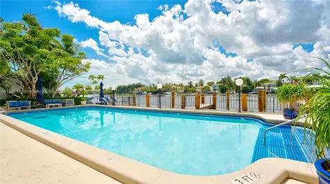 5640 Collins Avenue Miami Beach FL 33140