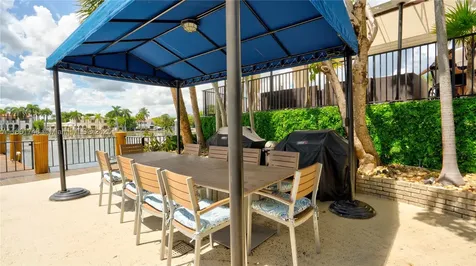 5640 Collins Avenue Miami Beach FL 33140