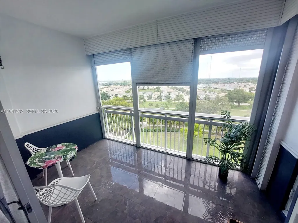 4400 Hillcrest Drive Hollywood FL 33021