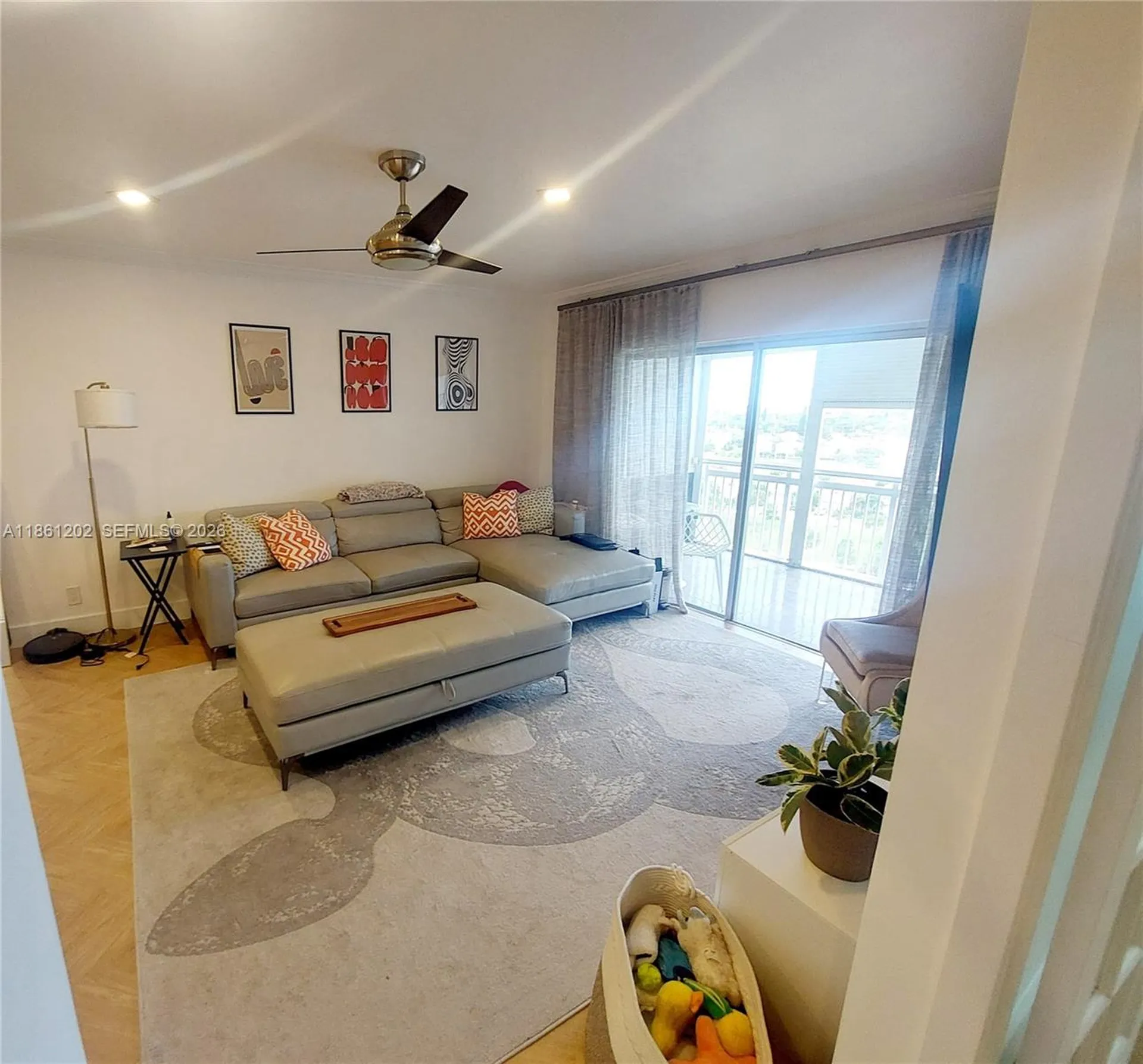 4400 Hillcrest Drive Hollywood FL 33021