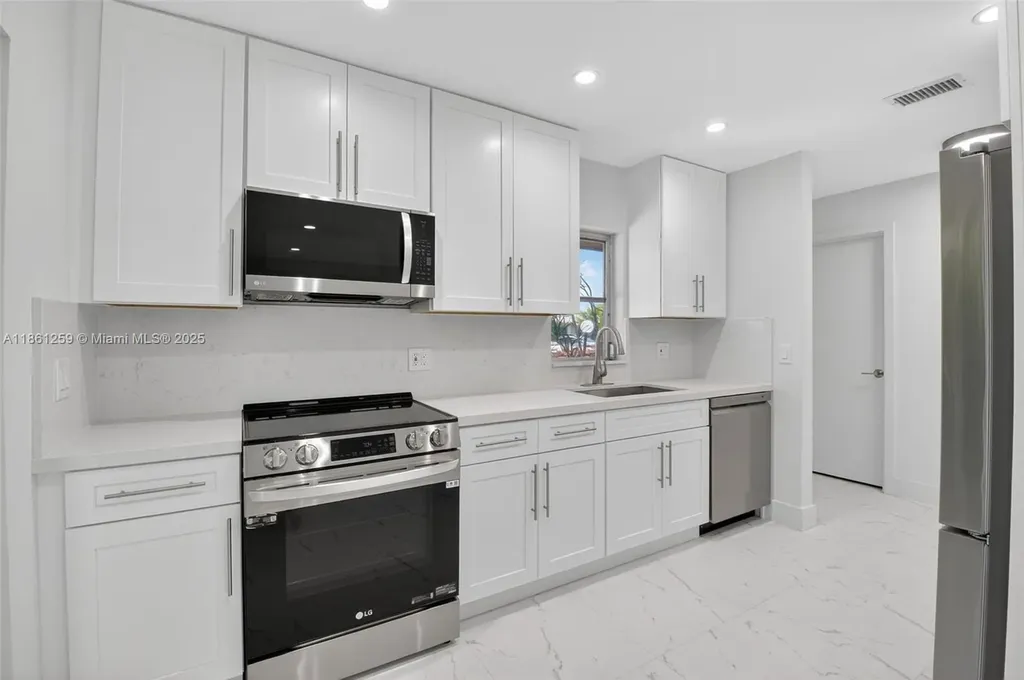 8840 Rheims Road Boca Raton FL 33496