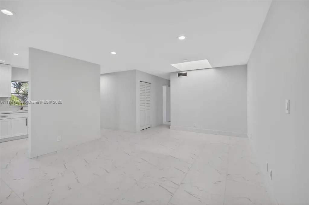 8840 Rheims Road Boca Raton FL 33496