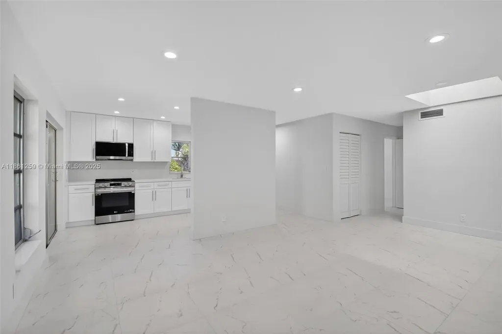 8840 Rheims Road Boca Raton FL 33496