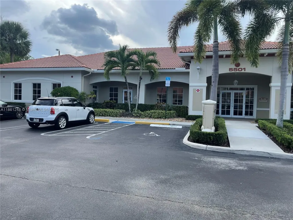 5501 N University Drive Coral Springs FL 33067
