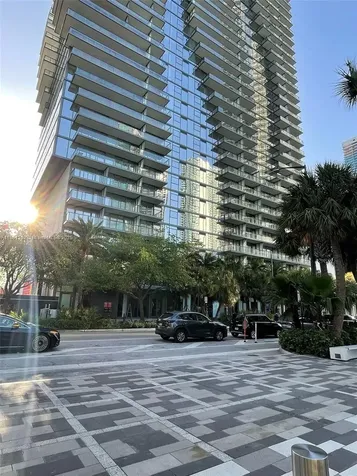 159 NE 6th Street Miami FL 33132