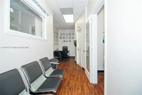 10800 NW 21st Street Sweetwater FL 33172