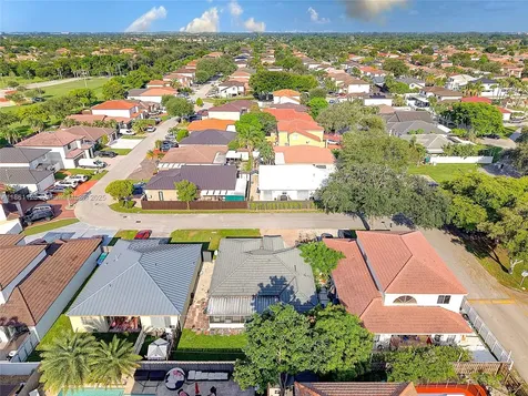20110 NW 83rd Place Hialeah FL 33015
