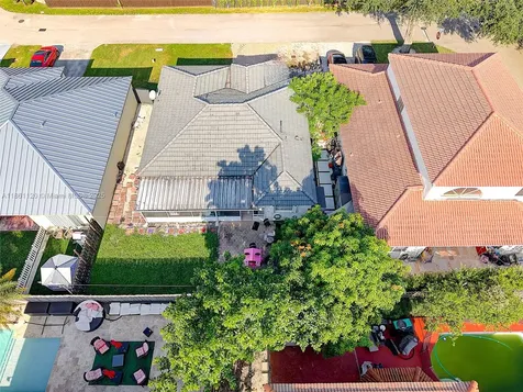 20110 NW 83rd Place Hialeah FL 33015