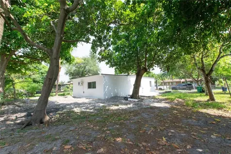 1757 NW 109th Street Miami FL 33167