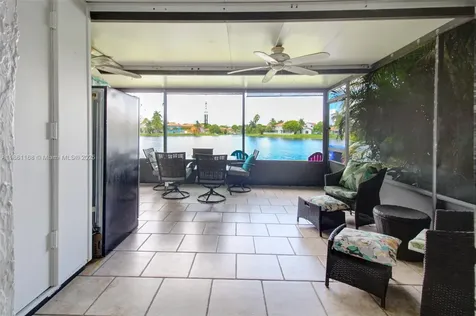 650 NW 106th Terrace Pembroke Pines FL 33026