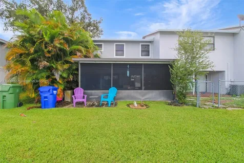 650 NW 106th Terrace Pembroke Pines FL 33026