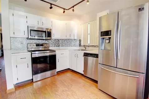 650 NW 106th Terrace Pembroke Pines FL 33026