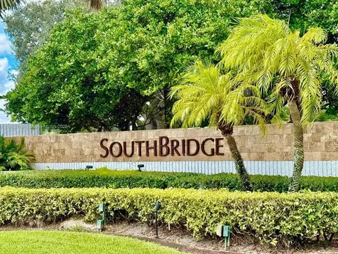 650 NW 106th Terrace Pembroke Pines FL 33026